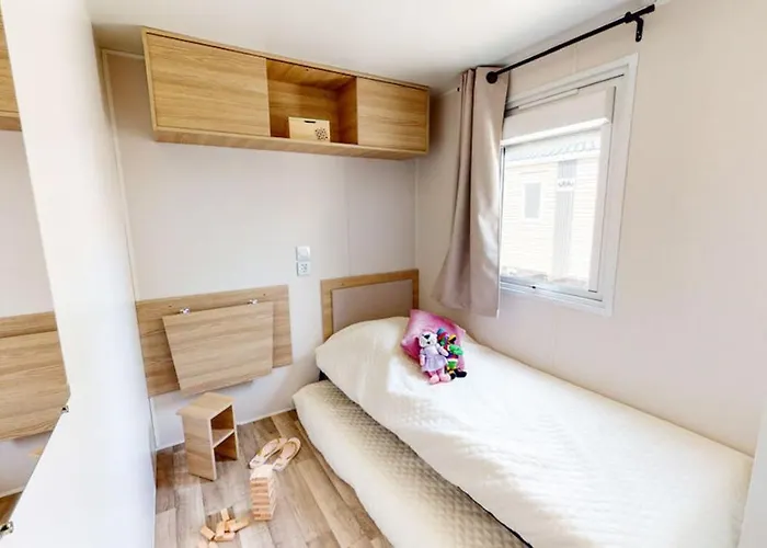 Kamp alanı New Jungle - Clim - Wifi - Draps & Serviettes - Bbq - 10' Des Plages 4*